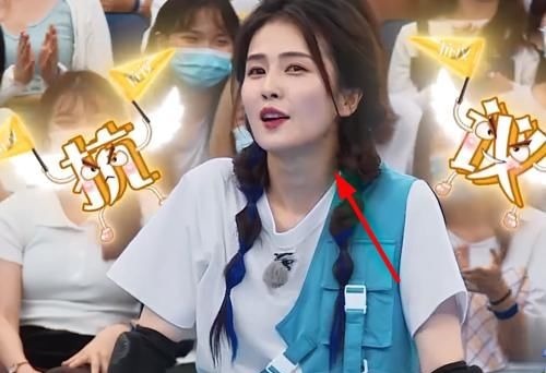 跑男关滤镜,baby脖子和脸俩色,张含韵假睫毛掉了,蔡徐坤更意外