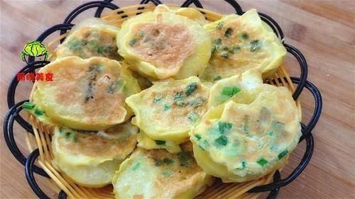 葱花鸡蛋液|土豆这样做真好吃,饭店都买不到,咸香适口,葱香浓郁,太解馋了