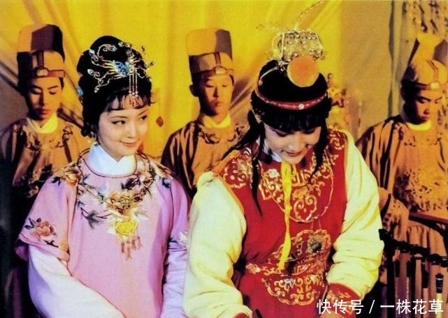 贾元春|贾元春为何讨厌林黛玉?脂砚斋批了4个字,字字都替黛玉惋惜