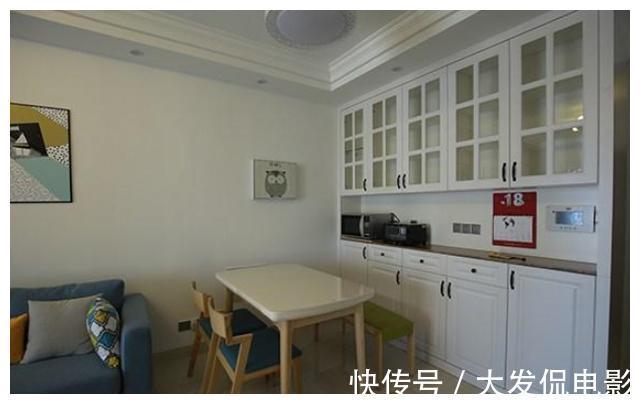 原木色|90平小三室,花15万装修,客厅旁边是餐厅,全屋实用大气,太值了