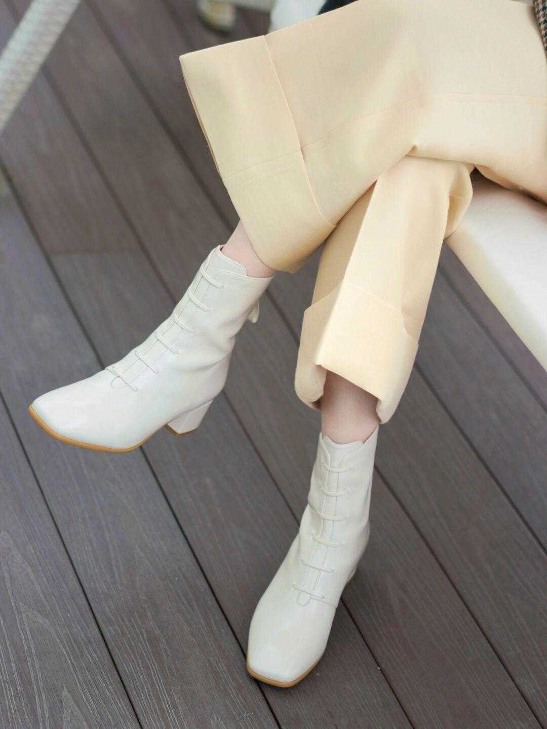 乐福鞋|喜欢拖地西装裤的小仙女们集合了!与这几双鞋子搭配,超级显脚小