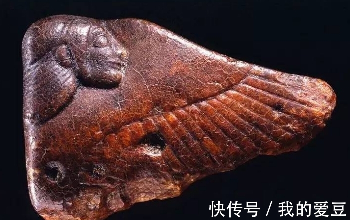 伊特鲁里亚#有着万年历史的项链,随着时间而愈发的多样化,有极大的鉴赏价值