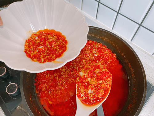 辣椒别再炒着吃了,试试这种新做法,香辣开胃,夏天凉拌烧烤必备