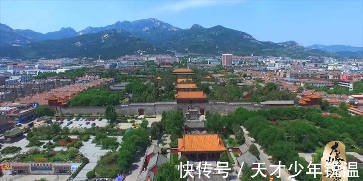 岱庙&著名画家张宜:大美山东韵,泰山松柏长