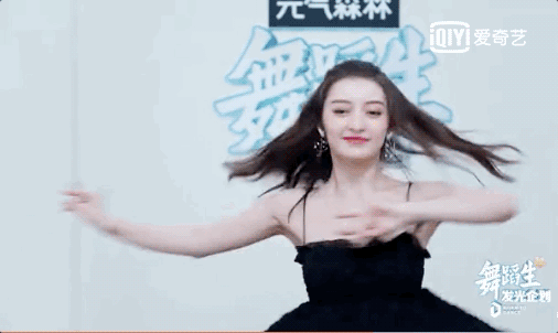 dn《舞蹈生》四十位女生初舞台首秀各具魅力,网友:心动了