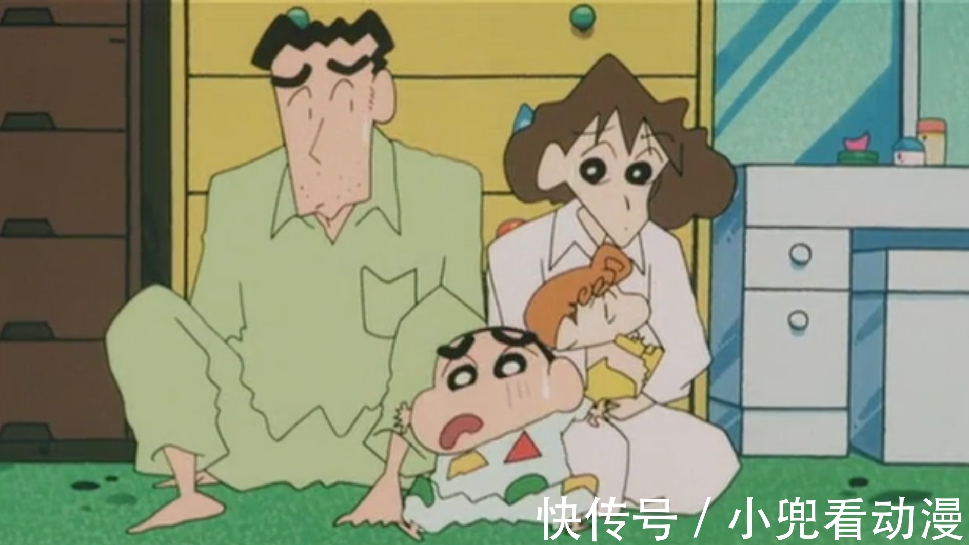 小新|蜡笔小新剧场版,小新保护妹妹小葵,懵懂女警获得成长