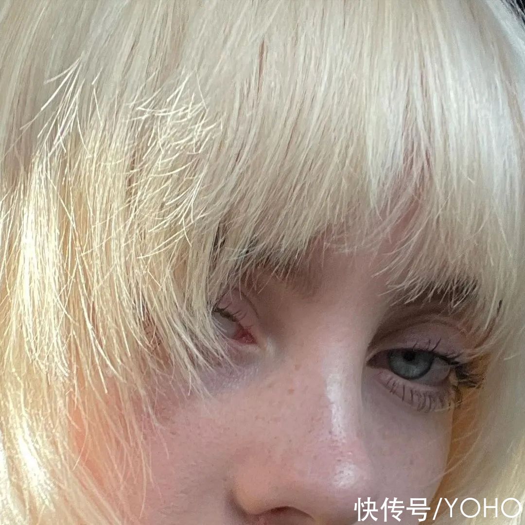 新发型、新专辑，全新版本的Billie Eilish|壁纸 | 版本