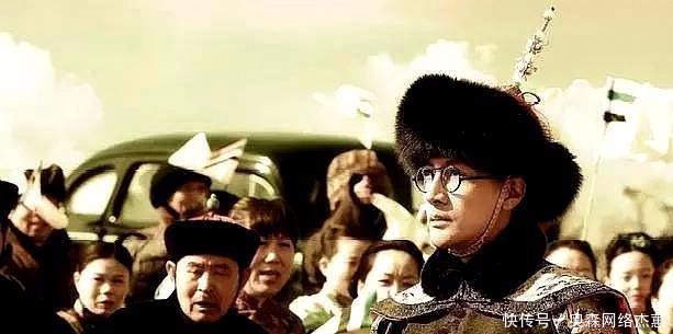 溥仪|溥仪与日军天皇会面，餐桌前的2个动作被两国人瞧不起