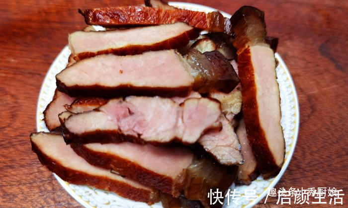 秀厨娘|入秋后,遇到此肉多囤点,放得越久吃着越香,简单一炒,太好吃了