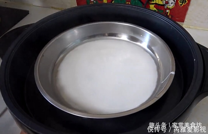 搅拌均匀|凉皮不要出去买,用它做,不用洗面,不用沉淀,三天两头做一次