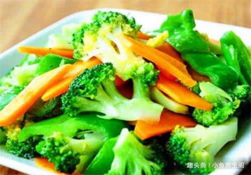 食物|冬天女性可以坚持吃4种食物,排出毒素,净化血液,滋养女性子宫