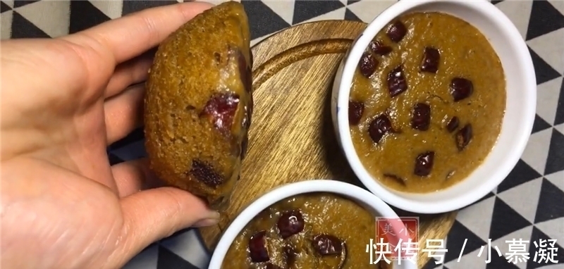 面粉别只会蒸馒头, 只需搅一搅, 早餐吃美容养颜