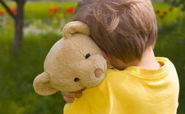 不掉|怎么都丢不掉的毛绒玩具和小毛毯,孩子行为背后的小心思您知道吗