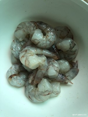 3分钟在家学会滑蛋虾仁，做法简单，鲜甜美味，老少都喜欢