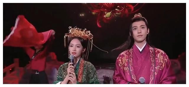 《山河令》演唱会名场面：龚俊帮张哲瀚找调，湘宁大婚周也哭了