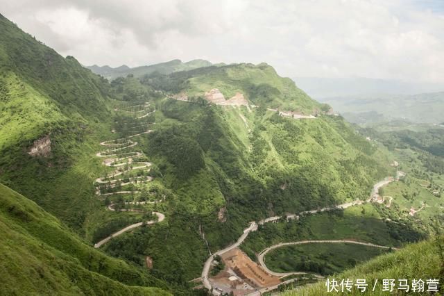 英雄|我国有条超惊险公路，如白龙盘山，在此开车超刺激，被誉为英雄路