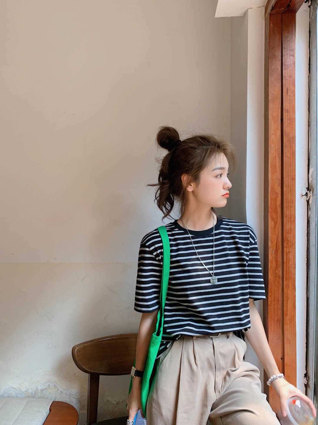 T恤|人人都有纯T恤,为何你穿这么土?秋天这样穿更时髦,主要是气质