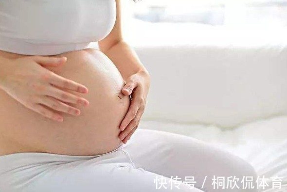 胎动|怀孕期，4个时间孕妈最好少摸肚子，容易“伤胎”，别忽视