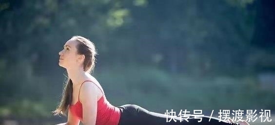 瑜伽|瑜伽眼镜蛇式，需要你慢慢体会！