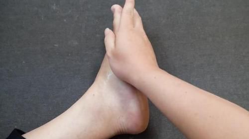 可惜|白醋家里有吗倒在脚上搓一搓太厉害了,可惜今天才学会