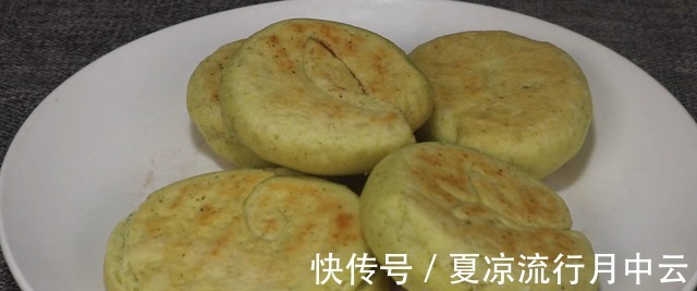 干面粉|黄瓜皮别扔了,简单一做,居然这么好吃,清淡美味,咬一口满嘴香!