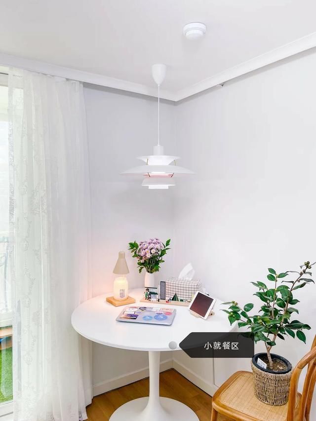 一日三餐|小夫妻82㎡的婚房,是整栋楼最有远见的一家,五脏俱全收纳超强