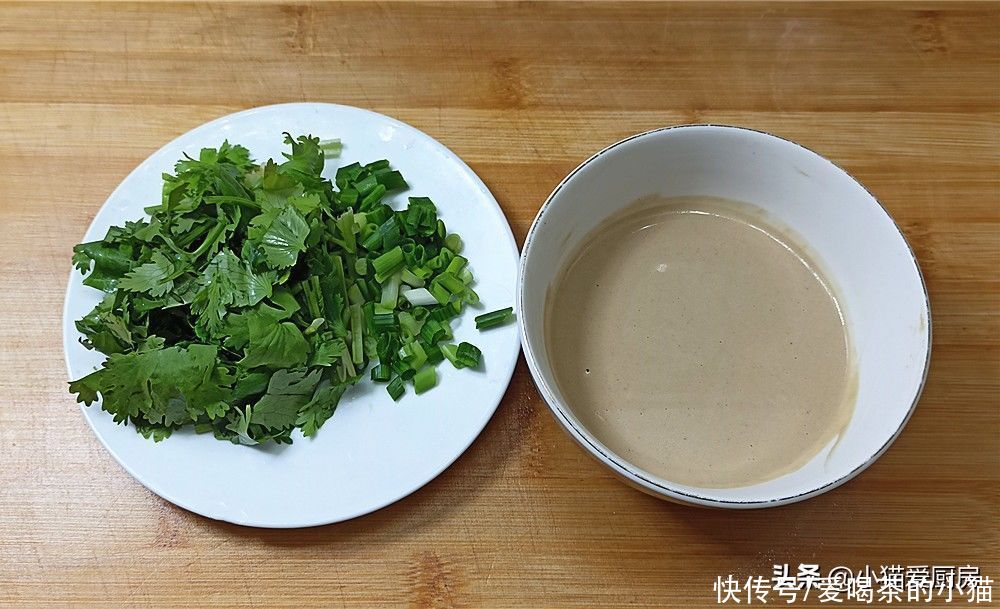 大蒜|茄子别再炒着吃了,试试这道手撕茄子,既开胃又解馋,好吃又下饭