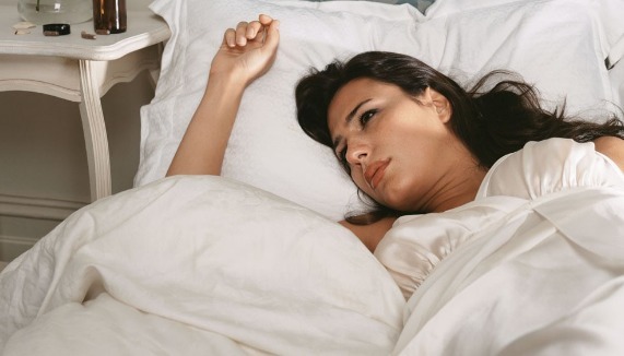 妻子|2个时间,男性请亲手脱下妻子内衣,别害羞,都是为健康