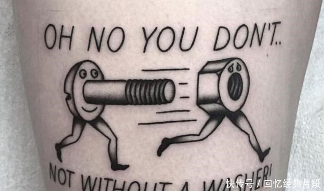 尺子|13个搞笑的纹身拖鞋省了,记事本也不用买了,承包你一年的槽点