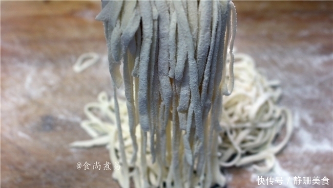 面条此做法,连吃十天不会腻,食材简单搭配好,味道就是香