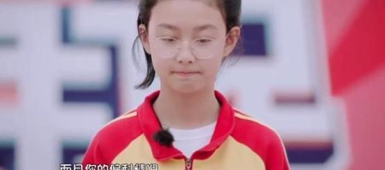 父母|为逼女儿考大学,爸爸撕毁女儿手写的56本小说,30多万字手稿