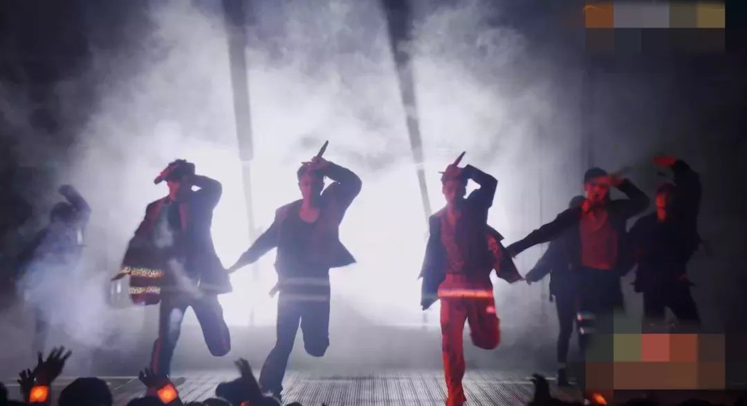 《披荆斩棘》总决赛油腻劝退，哥哥嫂子都灾难，求别搞下一季了