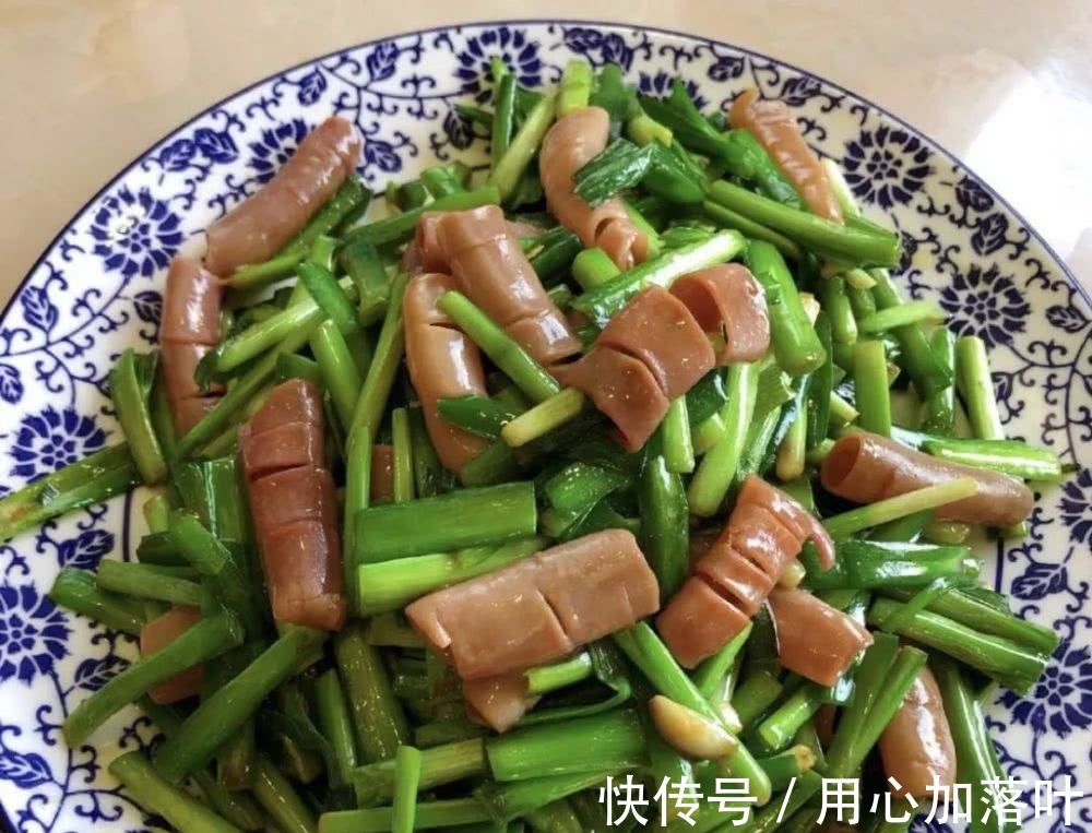 教你营养美味的韭菜炒海肠，简单易做又好吃下饭，一顿一盘不够吃！