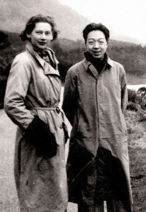 何仕文|她为老外生4个儿子,却被他抛弃,儿子成富豪后表示:只做中国人