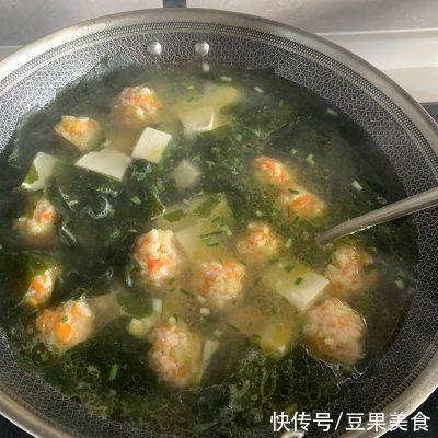 裙带|这道裙带虾滑豆腐汤，我一年四季都想吃