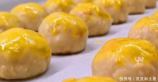 快过年了，这道甜点一定做，做法简单，好吃营养，吃一口酥的掉渣
