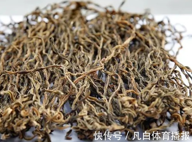 夏天多晒些豇豆干,到冬天炖肉吃,学会正确步骤,能放一年不发霉