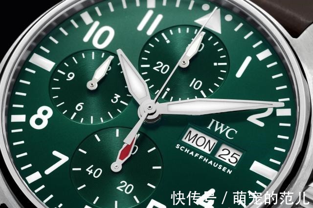 导柱轮 IWC 万国「绿盘」设计正式回归-经典飞行员系列!