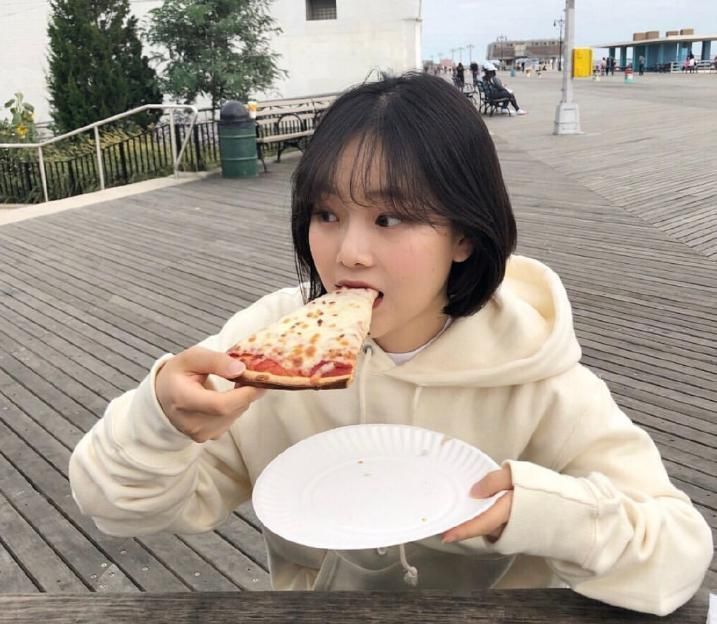 薯片|女人一旦体重过百，“早忌口”这3种零食，体重悄悄降到2位数！