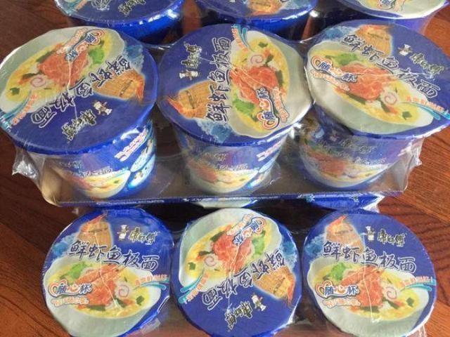 兜里|如果你兜里只有5块钱,5款泡面你买哪个多数人选图2