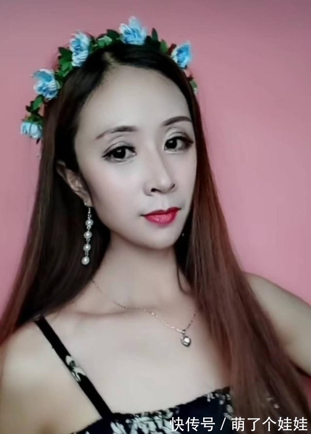 丑小鸭|网友展示自己的化妆术,一秒前还是丑小鸭,一秒后变成女神!