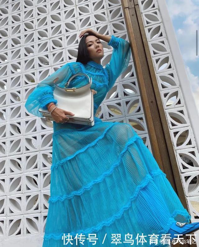 颜色|今秋这两个颜色穿一起,一看就很“ 贵 ”!