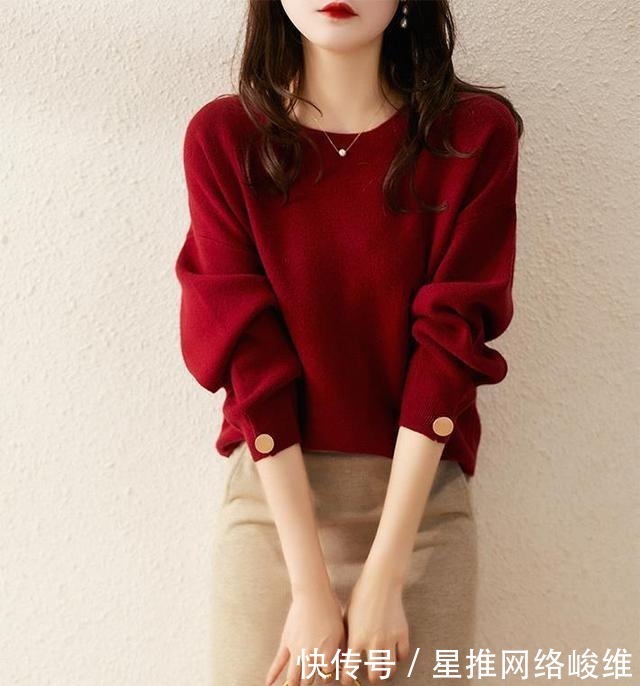 减龄|突然发现,最近火了这“毛衣”,内搭或外穿减龄又时尚,特有面子