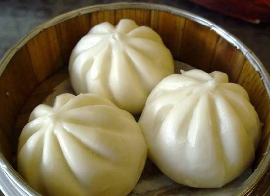 好吃流油的鲜肉包子，入口即化，让你满嘴流油，一口气能吃五六个