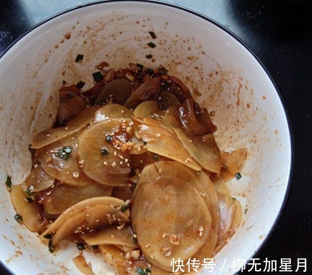 美食天下|凉拌土豆片，简单一拌，开胃又省事！