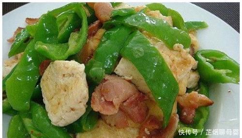 炒青椒時加一寶，三天一盤，疏通血管，大肚腩不見了，皮膚更細膩