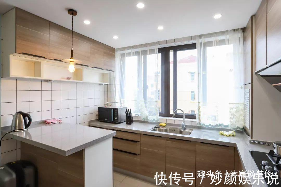 沐宸|房子住了一年多,发现厨房里所谓的“高大上”设计,实际非常鸡肋