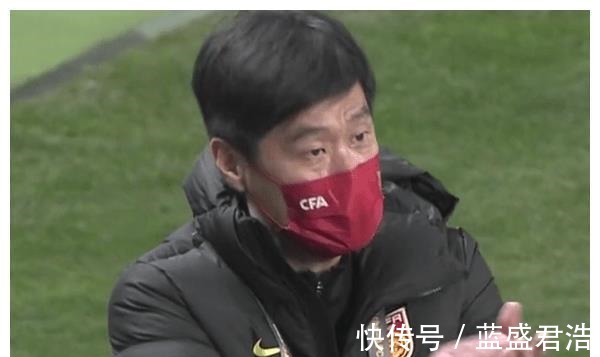 李霄鹏|国足02输球不意外,李霄鹏进入角色,一个问题没有解决!