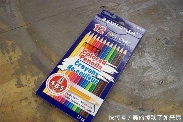 anna&看着这些彩色铅笔固定在车床上,下一秒打造出的东西让人不敢眨眼