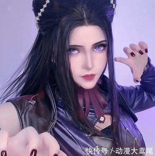 比比东|斗罗大陆最狠Coser一人饰演三大美女,最后赢得官方点赞!